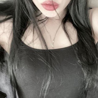Telegram profile photo for 𝙘𝙝𝙤𝙣𝙞𝙩✹🍷 ْٰ