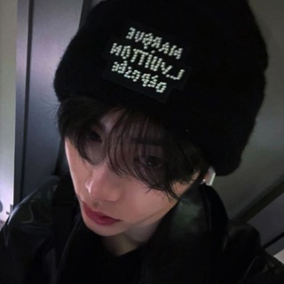 Telegram profile photo for 'moonlight' — 🦋