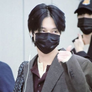 Telegram profile photo for 🔒 wait, so cold