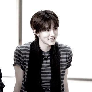 Telegram profile photo for ⓘ Fading Seonghyeon🔒