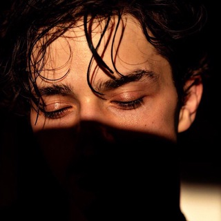 Telegram profile photo for مُحطم .