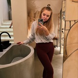 Telegram profile photo for Зумерские истории Романовой
