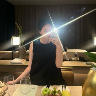 Telegram profile photo for yuri ’s mom 🖤 closed