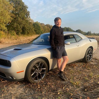 Telegram profile photo for Лаптев Алексей / Сквозняк & NoCode & AI