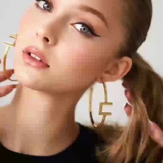 Telegram profile photo for Alisa Sabirova • @AlisaSabirova • Model