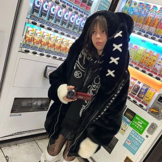 Telegram profile photo for ʀᴇғᴇs Lɪʟ ᴢᴀᴢ💸