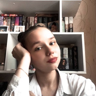 Telegram profile photo for 🌸Книжная Рина🎀
