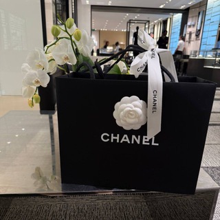 Telegram profile photo for From Zara to Chanel