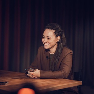 Telegram profile photo for Медиа-Поля. Канал Полины Уваровой (Мухиной).
