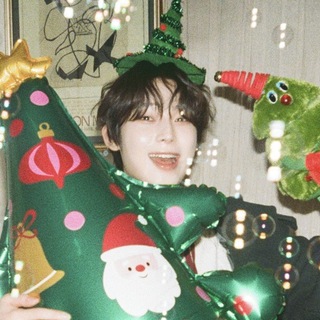 Telegram profile photo for 🎄°• k-pop best pop !¡ •°