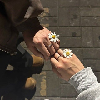 Telegram profile photo for اقتباسات حب ، ل حبيبي 𝅘𝅥𝅮 .