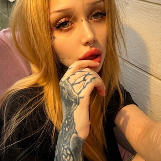 Telegram profile photo for ππ―π¬π§π’π π±π±π’π―π―π―π―π¬π―