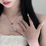 Telegram profile photo for ( ๐ ) ๐๐๐ญ ๐จ๐ ๐๐๐๐ โโ Grandeur Goddesses. Catherine Howard . .