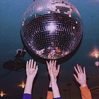 Telegram profile photo for Randomguyatthedisco🪩