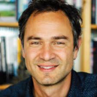 Telegram profile photo for Daniele Ganser - Historiker und Friedensforscher - Themen: Frieden, Energie, Krieg, Terror und Medien.