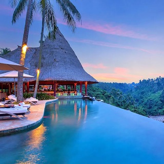 Telegram group profile photo for Russians in Bali