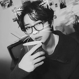 Telegram profile photo for 려live.mil.ss🎀