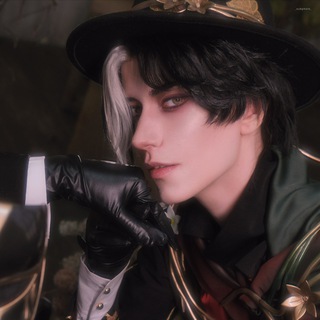 Telegram profile photo for Nealien 🎻