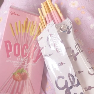 Telegram profile photo for strawberry pocky