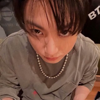 Telegram profile photo for black cat⁷ 跳