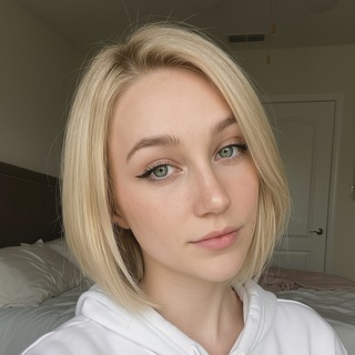 Telegram profile photo for Luna Everly