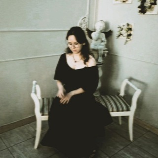 Telegram profile photo for 𝕳𝖊𝖑𝖑 𝕳𝖆𝖑𝖑 🥀| {ℎ𝑒𝑟𝑏𝑒𝑟𝑡}