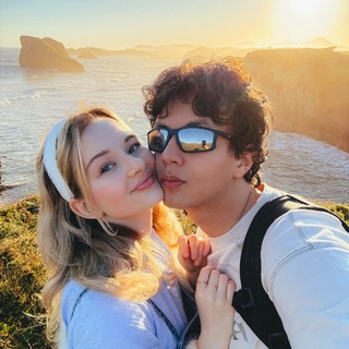 Telegram profile photo for Лиза и Аскар 🌍🚐