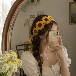 Telegram profile photo for عَطرِ لیمو🍋🌻✨
