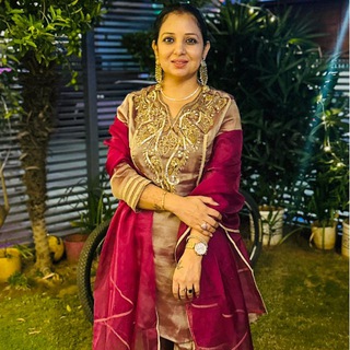 Telegram profile photo for English With Sonia Arora📚