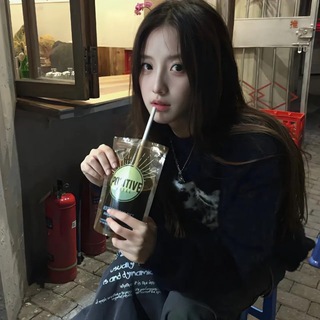 Telegram profile photo for 人设-套图 素材包装 【欧美女】