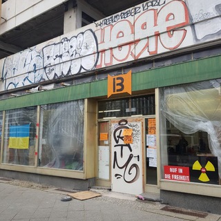 Telegram group profile photo for Otto-Braun-Straße 70-72, Berlin Volunteers. Humanitarian aid point