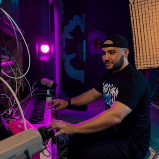 Telegram profile photo for - ИИ и Деньги — просто и понятно.