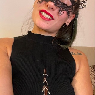 Telegram profile photo for 💋DesySky🧁🎥videoteca4