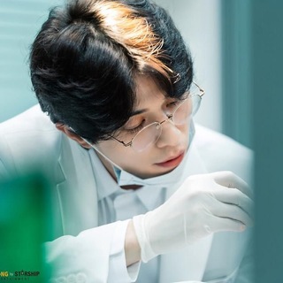Telegram profile photo for Kрасный ⲇневник ⲿильца ⲕомнаты 𝟥𝟢𝟦 » ʜ&ᴅ