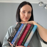 Telegram profile photo for Напівлегальна книгоманка