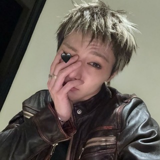 Telegram profile photo for 𝑆ℎ𝑖𝑛𝑦 𝑠𝑡𝑎𝑟 چالش🍓✨️