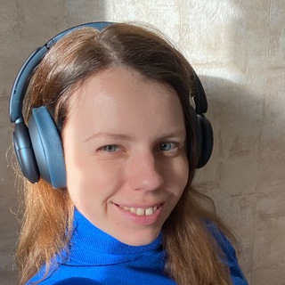 Telegram profile photo for English with Mila