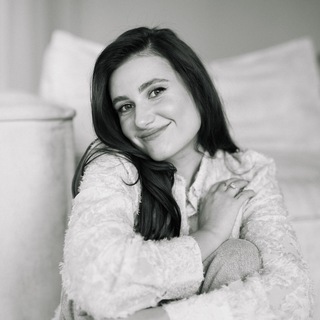 Telegram profile photo for Богатая белая женщина