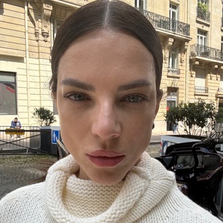 Telegram profile photo for Katia Belaya - broker of exceptional products | Paris