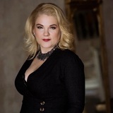 Telegram profile photo for Анна Титова | Книжное дело в деталях