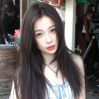 Telegram profile photo for 𝐄𝐬𝐭𝐡𝐞𝐫 𝐀𝐫𝐜𝐡𝐢𝐯𝐞𝐬