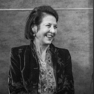 Telegram profile photo for Anna de Buisseret (UK Lawyer)