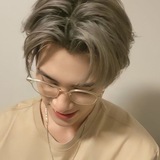 Telegram profile photo for @ huang hendery . . ?!