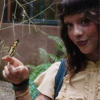 Telegram profile photo for she's a twentieth century girl 🦋