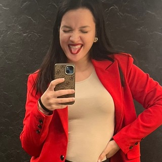 Telegram profile photo for Мария Глушкова канал про продажи и стратегию