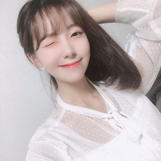 Telegram group profile photo for 潮牌 奢侈品 GUCCI LV 高仿 莆田鞋 裸鞋 原单 复刻 鞋子 衣服 包包 手表 代购 Nike 莆田鞋 耐克 阿迪 劳力士 欧米茄 微信 中文 菲律宾 毒 得物 虎扑 识货