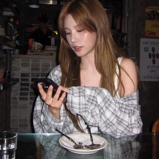Telegram profile photo for ve͟r͟a͟ ‘s pocket ☁️ ˎˊ˗