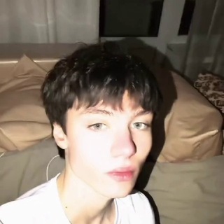 Telegram profile photo for Смокин сигаретс он зе руф