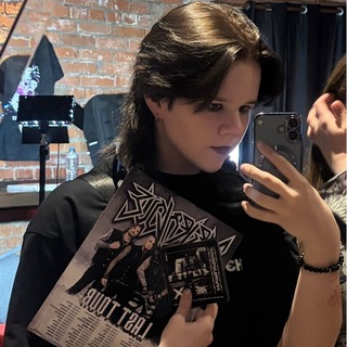 Telegram profile photo for дневник айпад вкида со шмалом в голове