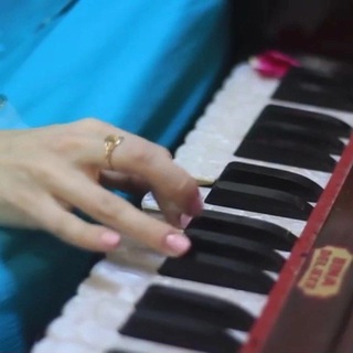 Telegram profile photo for 🎼 Мантры с "Bhajan band"
